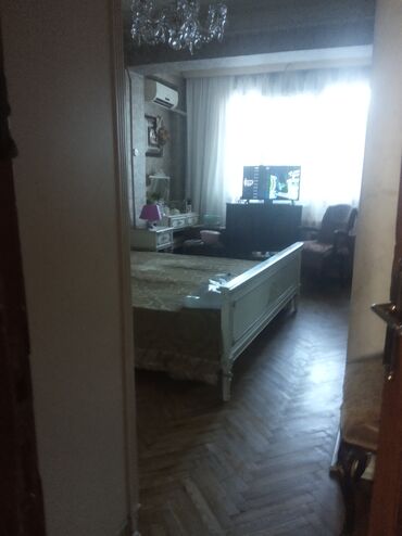 Köhnə tikili: Bakı, 4 otaqlı, Köhnə tikili, m. Gənclik, 100 kv. m — 15