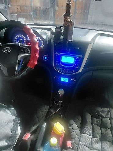авто гаджеты: Hyundai Accent: 2011 г., 1.6 л, Автомат, Бензин, Седан — 2