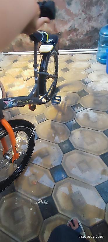 Uşaq velosipedləri: İşlənmiş İki təkərli Uşaq velosipedi Velocruz, 16", sürətlərin sayı: 1, Ünvandan götürmə — 8