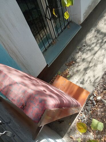 постельное бельё бу: Кровать