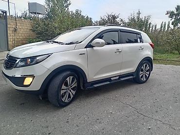 Kia: Kia Sportage: 2 l | 2011 il Krossover — 5