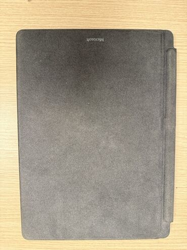 Digər planşetlər: Microsoft Surface Pro 9 planşet-noutbuk hibridi + Type Cover — 8