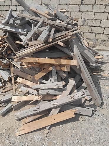 odul soba: Qarışıq ölçülərdə taxta qırıntıları və hissələr - Material — 3