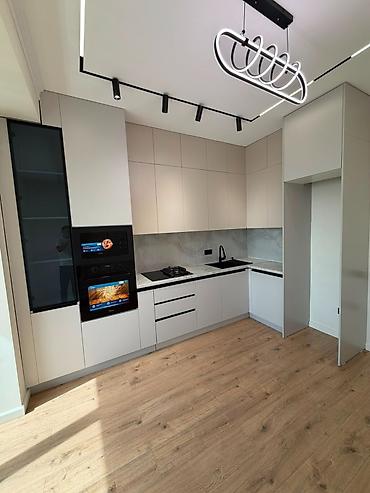 Продажа квартир: 1 комната, 44 м², Пишпек Элитка, 7 этаж, Дизайнерский ремонт — 1