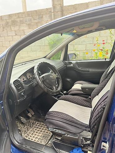 рулдар: Opel Zafira: 2003 г., 2.2 л, Кол менен иштөөчү, Бензин, Вэн/Минивэн — 5