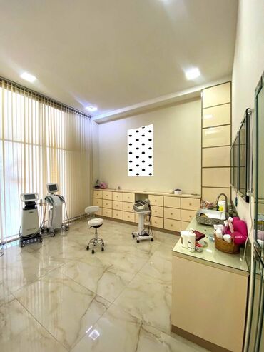 Digər kommersiya daşınmaz əmlakı: Nəsimi rayonu, Rəşid Behbudov küçəsində Biznes mərkəzinin 1-ci -da lalafo.az — 2 Digər kommersiya daşınmaz əmlakı: Nəsimi rayonu, Rəşid Behbudov küçəsində Biznes mərkəzinin 1-ci — 2