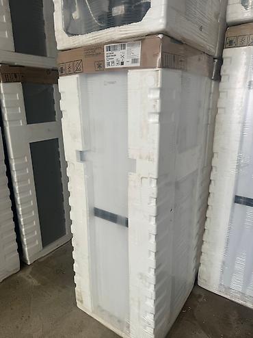 Холодильники: Холодильник Indesit, Новый, Двухкамерный, De frost (капельный), 60 * 185 * 60 — 12