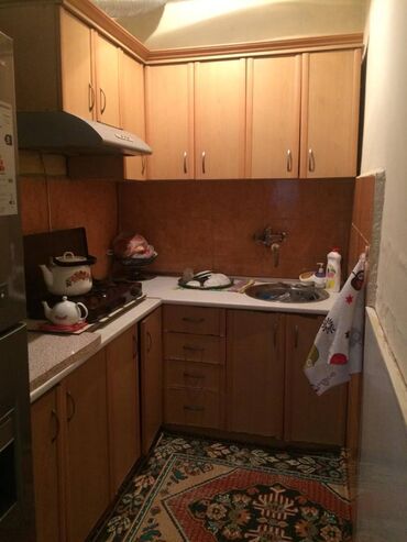 Həyət evləri və villaların satışı: 3 otaqlı, 65 kv. m, Orta təmir — 12