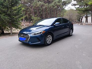 Hyundai: Hyundai Elantra: 2 l | 2017 il Sedan — 5