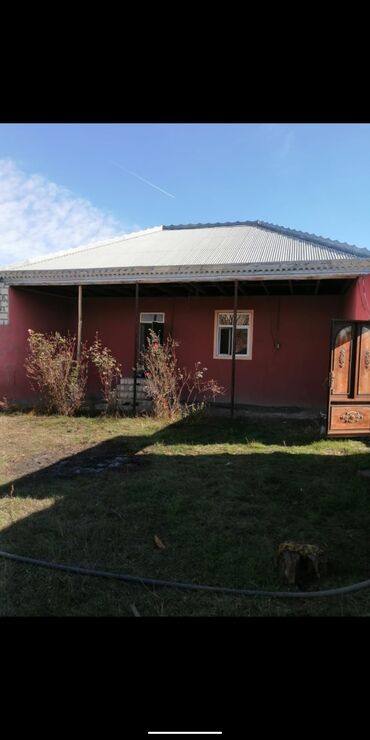 Həyət evləri və villaların satışı: 3 otaqlı, 5 kv. m, Orta təmir — 3