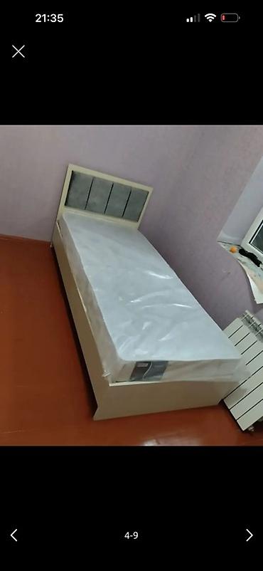 Çarpayılar: Tək nəfərlik çarpayı – başlıqlı model - Ölçü: təxminən 90x200 sm (tək — 1