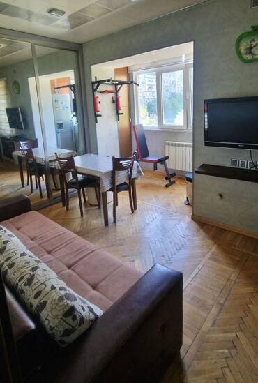 2 комнатная квартира в баку вторичное жилье: Bakı, 2 otaqlı, Köhnə tikili, m. İnşaatçılar, 70 kv. m