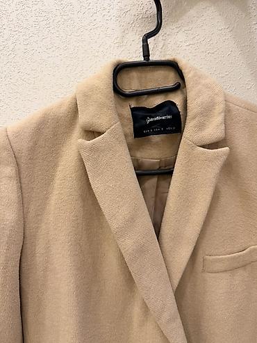 Пальто: Stradivarius qadın palto - Rəng: bej (klassik “camel” ton) - Model — 3