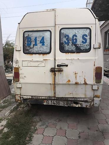Унаа сатуу: Mercedes-Benz T1: 1989 г., 3 л, Кол менен иштөөчү, Дизель, Van — 4