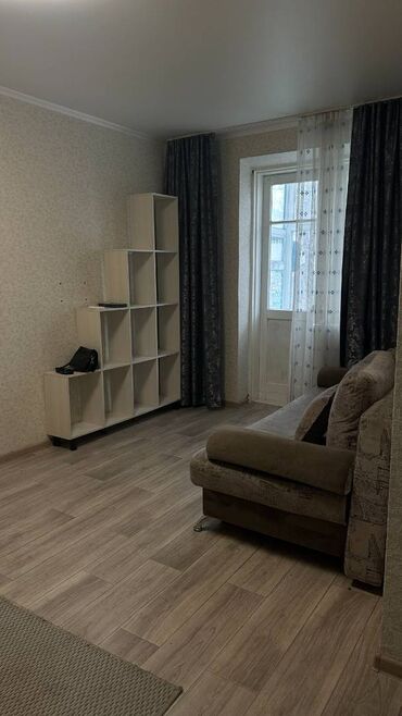 снять дом на долгий срок: 1 бөлмө, 31 кв. м, Хрущевка, 2 кабат, Косметикалык ремонт