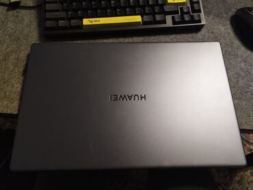Компьютеры, ноутбуки и планшеты: Ноутбук, Huawei, 8 ГБ ОЗУ, Intel Core i5, 15.6 ", Б/у, Для несложных задач, память SSD