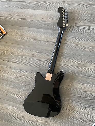 gitara qara: Elektron gitara, 6 sim, İşlənmiş — 4