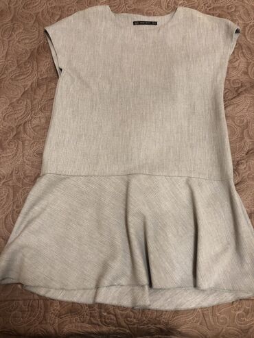 Pencəklər: Zara paltar boş sport model- 30m 1 defe geyinilib (qalın materialdı)