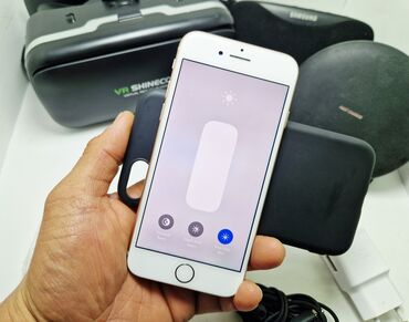 Apple iPhone: IPhone 8, Б/у, 128 ГБ, Коралловый, Чехол, 100 % — 17