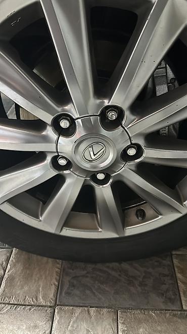 work r18: Комплект оригинальных легкосплавных дисков Lexus с зимними шинами. 2 — 4