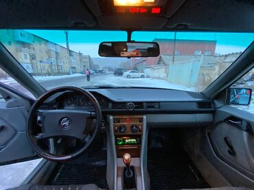 Mercedes-Benz: Mercedes-Benz W124: 1988 г., Седан — 15