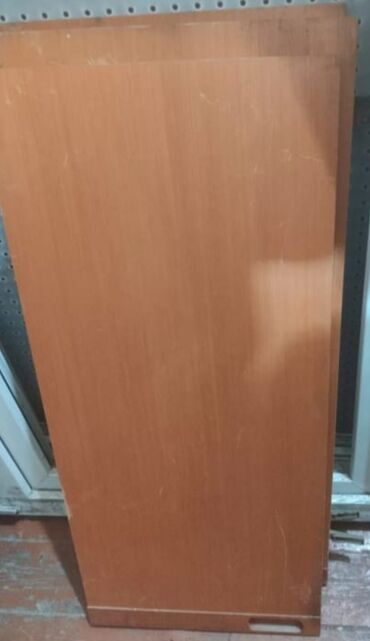 işlənmiş taxtalar: Bu, rəngli taxta panellər dəsti ola bilər. Panellər müxtəlif layihələr