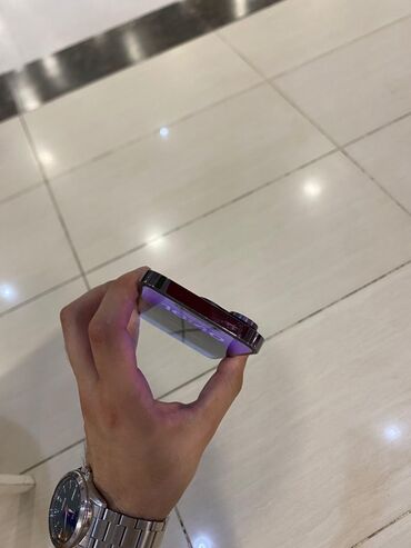 телефон fly e: IPhone 14 Pro, Deep Purple, Face ID