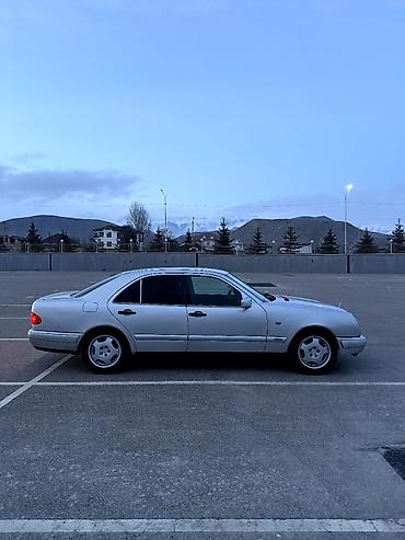 Mercedes-Benz: Mercedes-Benz E-Class: 1996 г., 2 л, Механика, Бензин, Седан — 3