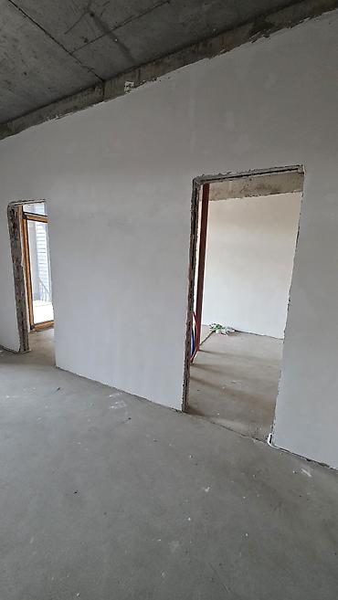Продажа таунхаусов: Продаётся Дуплекс в с.Бешкунгей whitebox Площадь — 200 м² Надёжный — 18
