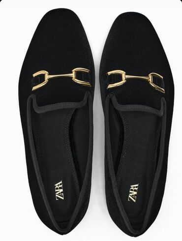 Другая женская обувь: Новые Зара Турция
38 размер 
Идут размер в размер 
Цена 4500 с