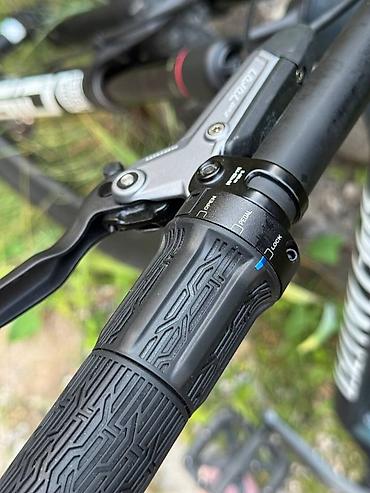 карбоновые: Горный велосипед, Specialized, Рама M (156 - 178 см), Карбон, Б/у — 8