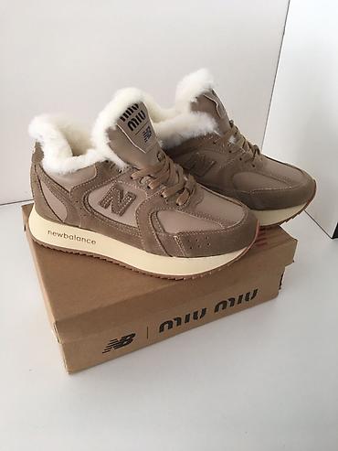 теплые кеды: Кроссовки, 39, New Balance, Новый, цвет - Бежевый, Платная доставка — 1