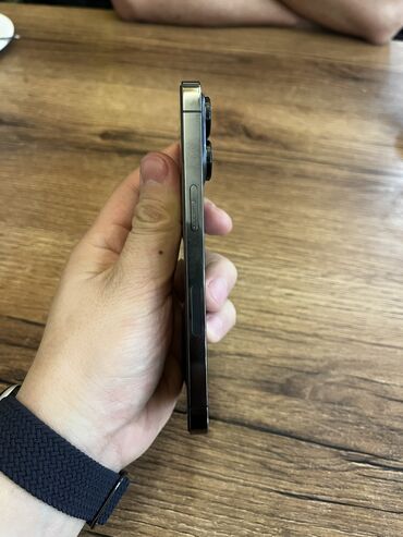 Apple iPhone: IPhone 13 Pro, Б/у, 128 ГБ, Черный, Защитное стекло, Чехол, Коробка, 83 % — 6