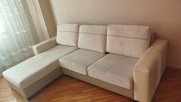 Giriş qapıları: Künc divan