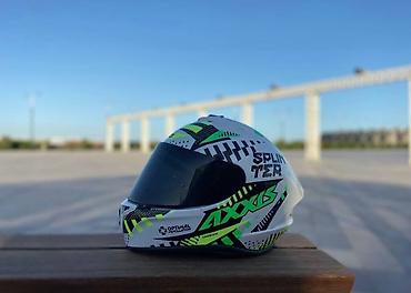 moto debilqe: Axxis draken modeli, şüşesinde cızılar var, görmeye mane olmur yüngül — 3