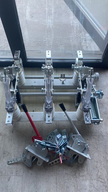 генераторы бу из германии: ВНА
РЛНД
ШФ10
ИО10
ПК
Проходной изолятор
Изолятор С4
Оптом и в розницу