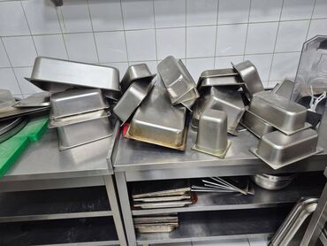 Dönər aparatları: Salam. Gənclik Mallda bağlanmış restoranın avadanlığı satışa — 24