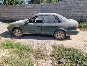 Toyota: Toyota Corolla: 2000 г., 1.6 л, Механика, Бензин, Седан