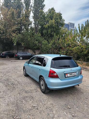 Унаа сатуу: Honda Civic: 2002 г., 1.5 л, Вариатор, Бензин, Хетчбек — 4