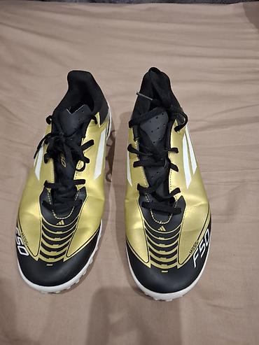 Butslar Adidas, Ölçü: 43, Yeni