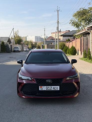 Toyota: Toyota Avalon: 2018 г., Гибрид, Седан — 2
