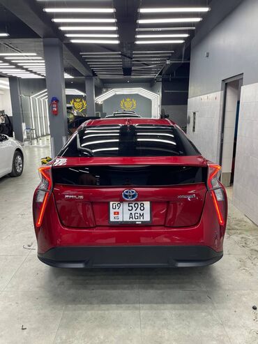 авто в рассрочку без банка без первоначального взноса в бишкеке: Toyota Prius: 2016 г., 1.8 л, Автомат, Гибрид, Седан