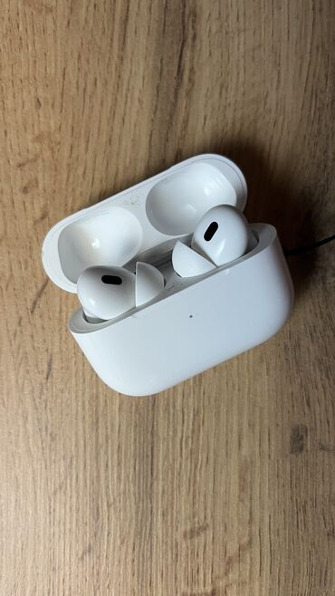 чехол на аирподс 3: Вакуумные, Apple, Б/у, Беспроводные (Bluetooth), Классические