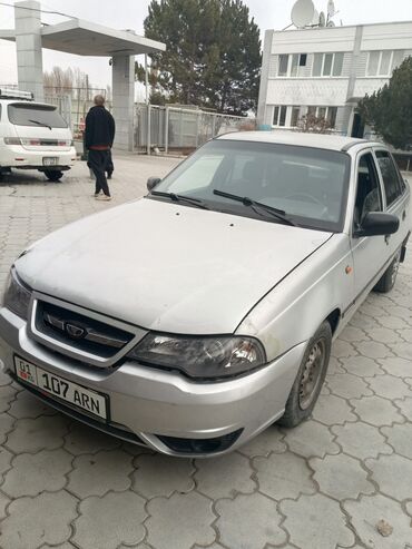 Daewoo: Daewoo Nexia: 2004 г., 1.5 л, Механика, Бензин, Седан