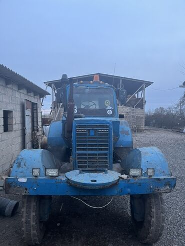 Traktorlar: Tarktor satılır hec bir prablemi yoxdur 80 dır 82 perdokuyla qiymət — 10