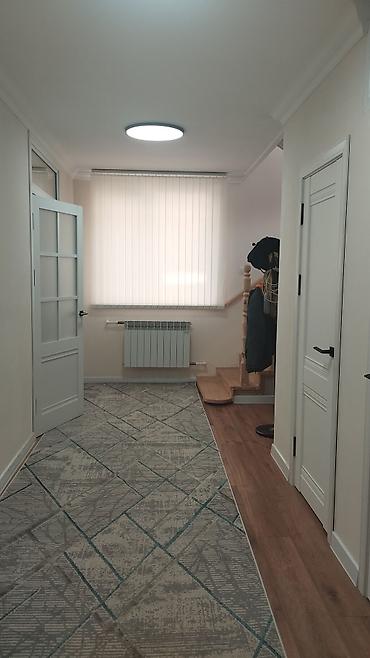 Кухонные шкафы: Сдаю дом только студентам порядочный чистоплотная девушкам! Удобства — 4