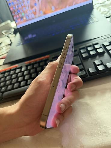 bəyansiz: IPhone 16 Pro, 128 GB, Desert Titanium, Face ID, Simsiz şarj, Sənədlərlə — 4