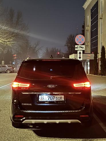Kia: Kia Carnival: 2018 г., 2.2 л, Автомат, Дизель, Минивэн — 11