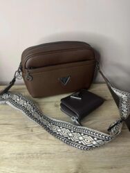 NovÄanici: 2900 torbe š
1800 novÄanici š na lalafo.rs ā 11 NovÄanici: 2900 torbe š
1800 novÄanici š ā 11