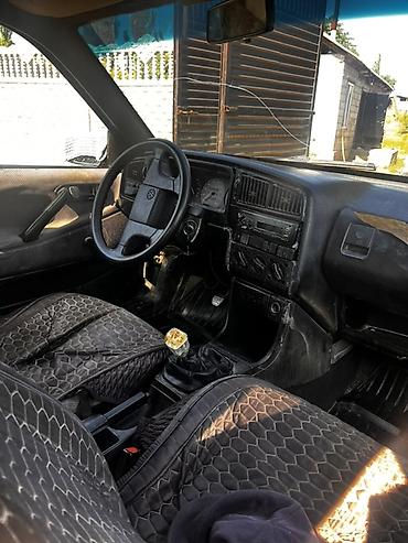 лючок jetta: Volkswagen Passat: 1989 г., 1.6 л, Механика, Бензин, Седан — 9